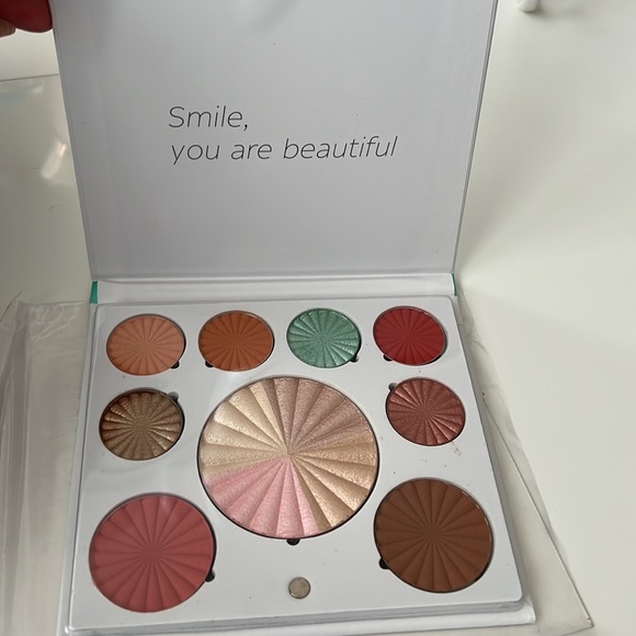 Ofra cosmetics Good to go mini pallet - Picture 1 of 4